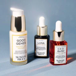 Sunday Riley C.E.O. Glow Vitamin C & Turmeric Face Oil Huile Visage Éclat 11 Sunday Riley C.E.O. Glow Vitamin C & Turmeric Face Oil Huile Visage Éclat -Dermalogica Boutique 04 22 Encart Inspi Sunday Riley 61347bcb 5445 4651 a959 2df03a20e10f