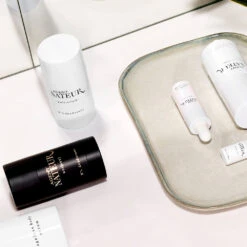 Holi(Stick) Sensitive Déodorant Stick Peau Sensible -Dermalogica Boutique Agent Nateur inspi4 TINY 40d81b99 5cad 4f3f a88c 5091dbae4ebc