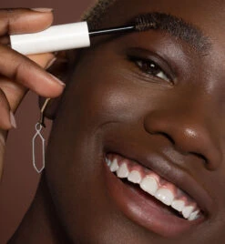 Brow Gel Gel Sourcils 18 Brow Gel Gel Sourcils -Dermalogica Boutique ILIAEssentialBrowGel D 3