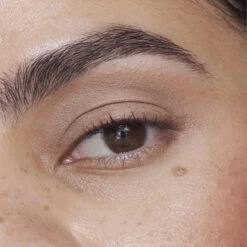 Liquid Powder Matte Eye Tint Fard à Paupières Crème Mat -Dermalogica Boutique Liquid Powder Matte Comparision Grid CORK