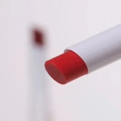 Baume à Lèvres Teinté -Dermalogica Boutique lifestyle rouge